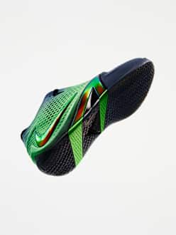 ★レブロンさん専用★ ジュジュ・ワトキンスがレブロン・ジェームズとの初のNikeコラボ